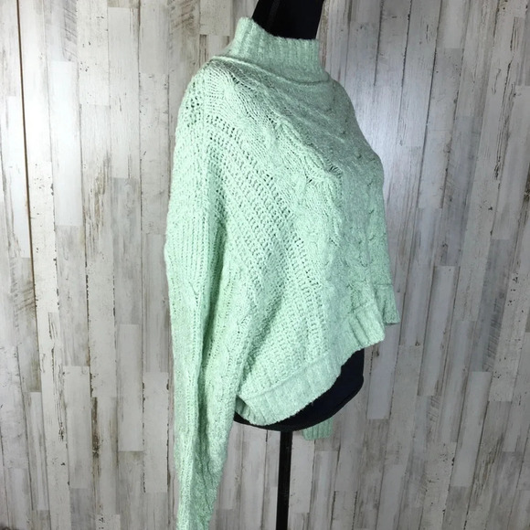 Free People Merry Go Round Cable Knit Crop Sweater - Picture 4 of 5